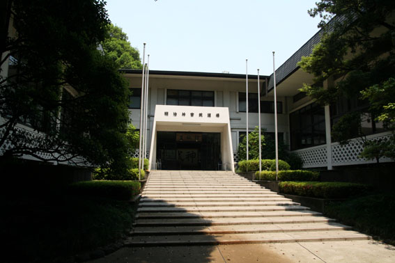 Сисейкан, Главный вход